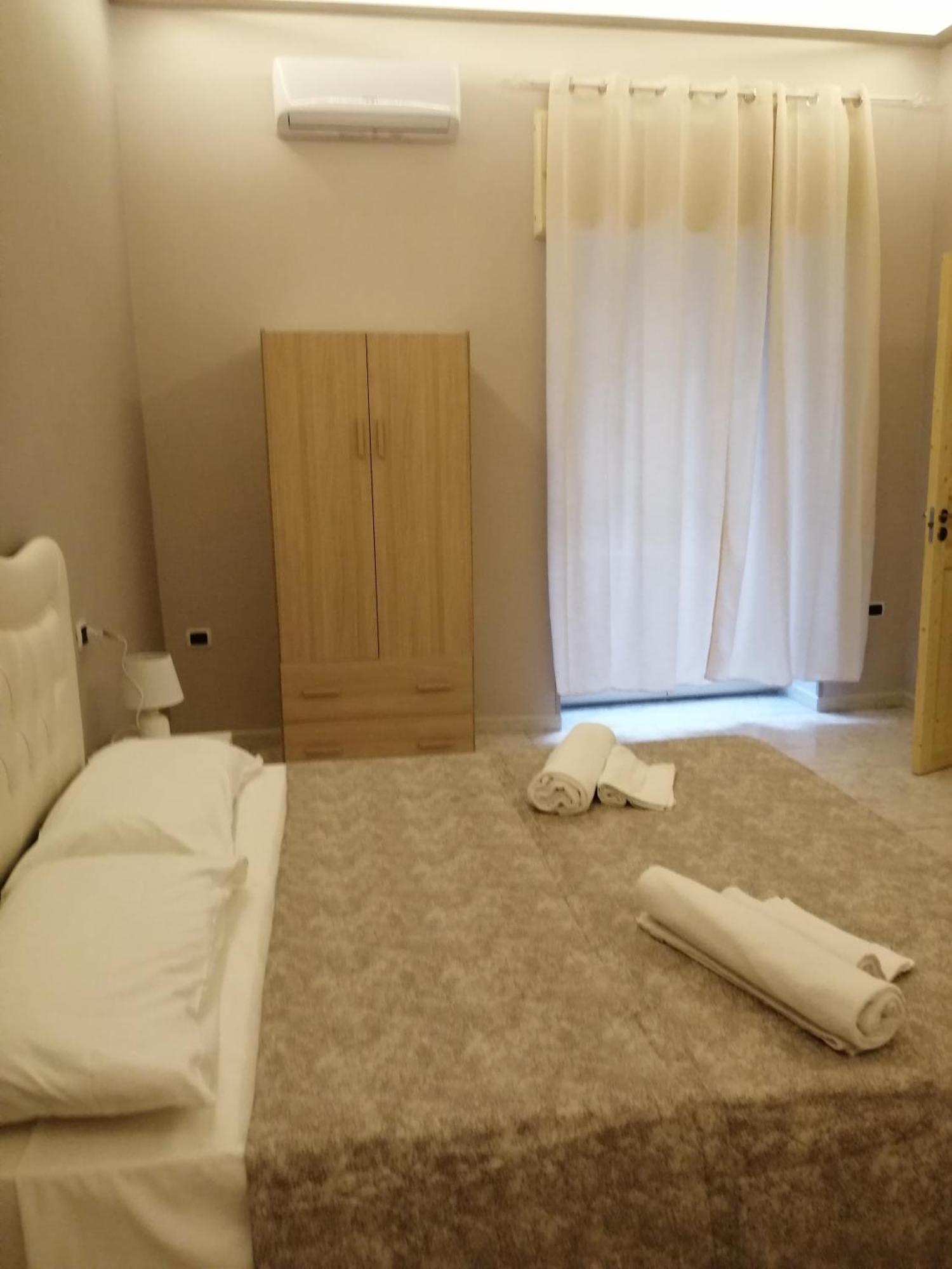 Guest House Francesco نابولي المظهر الخارجي الصورة