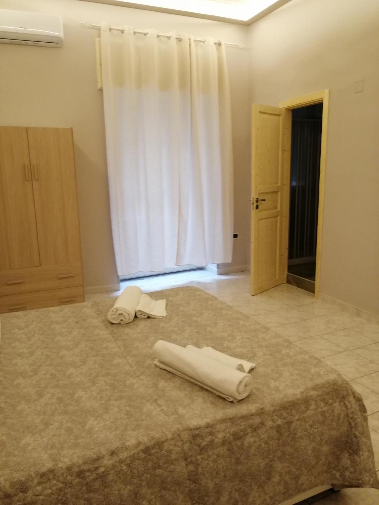 Guest House Francesco نابولي المظهر الخارجي الصورة