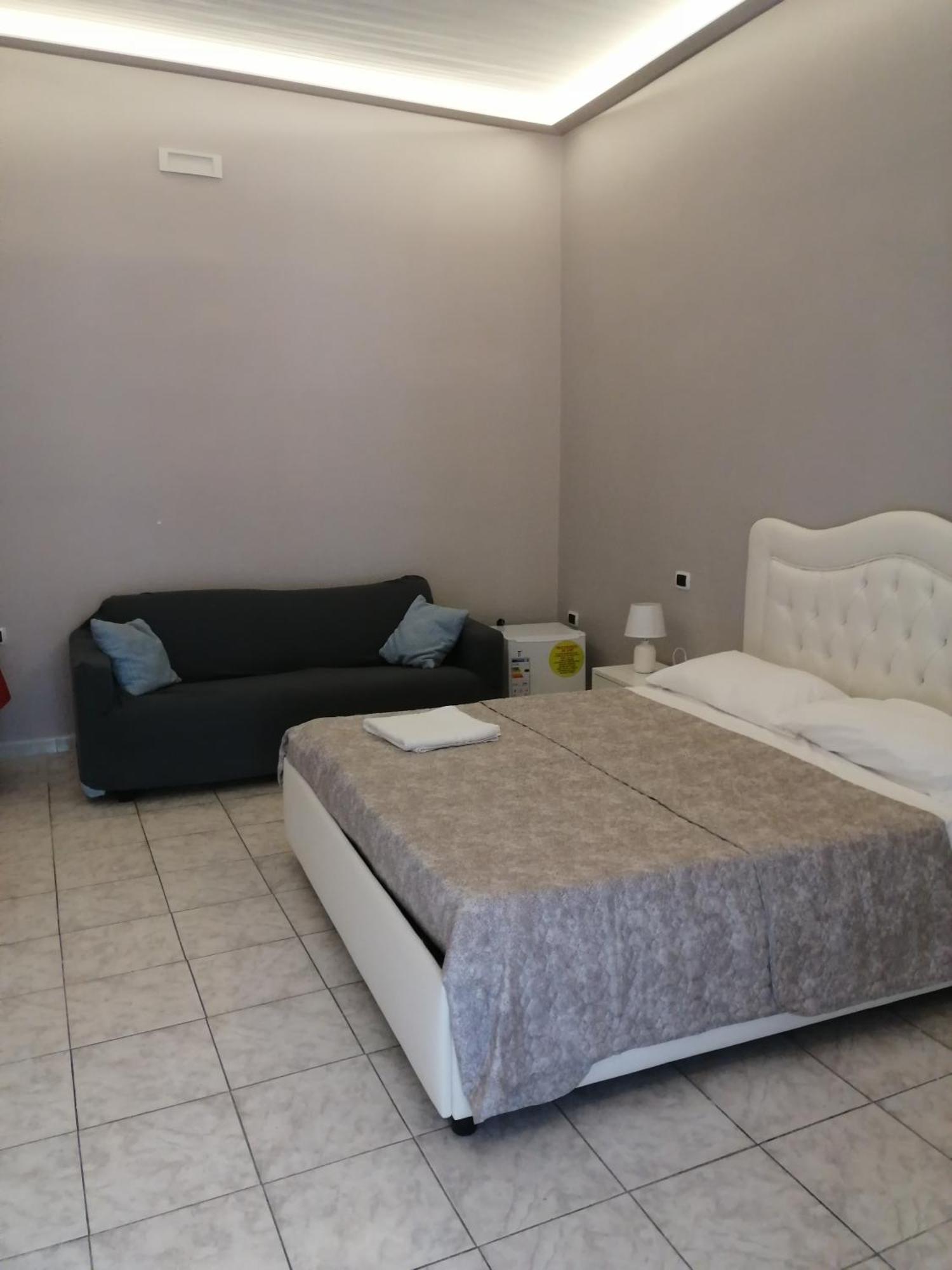 Guest House Francesco نابولي المظهر الخارجي الصورة