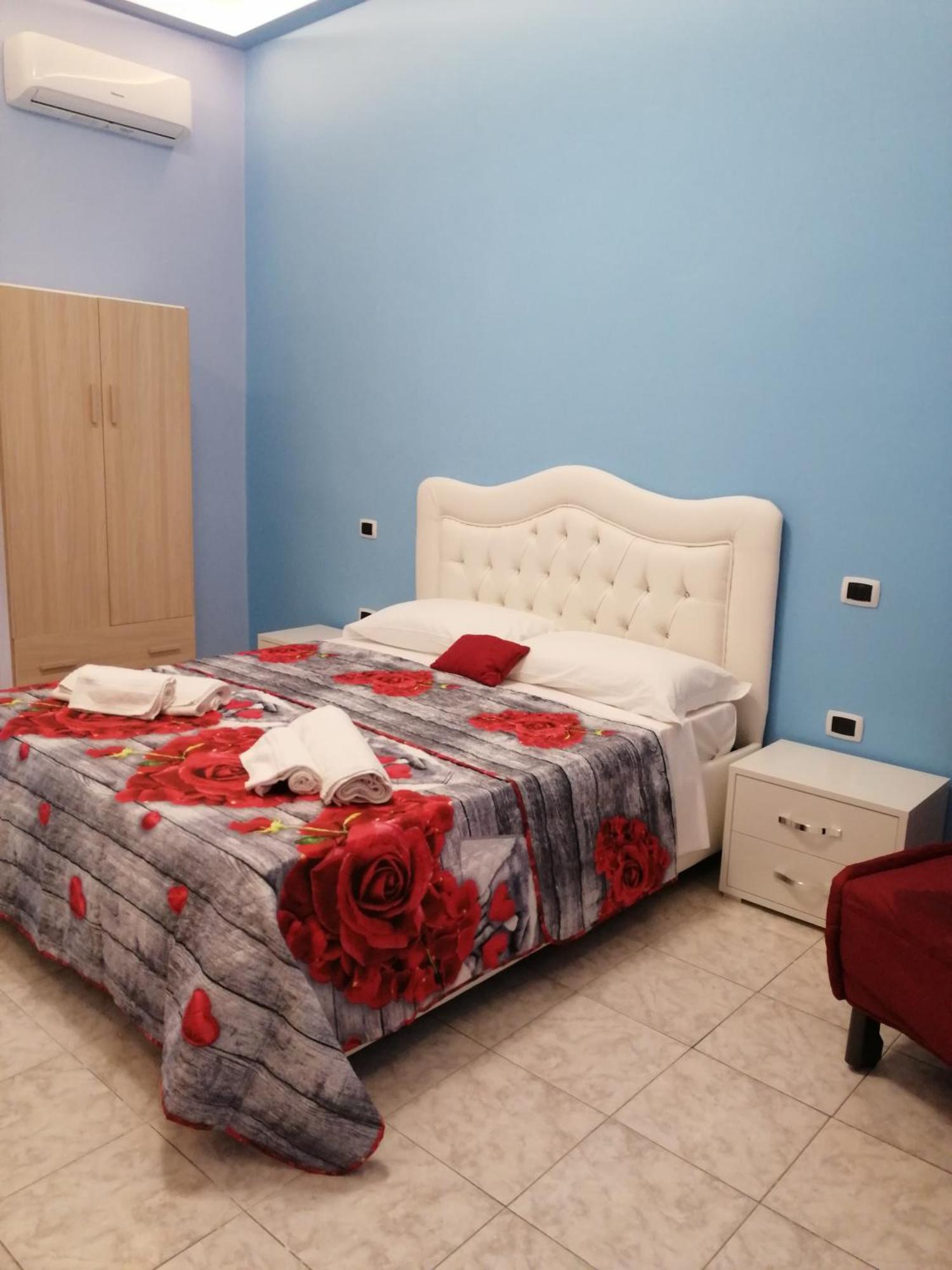 Guest House Francesco نابولي المظهر الخارجي الصورة
